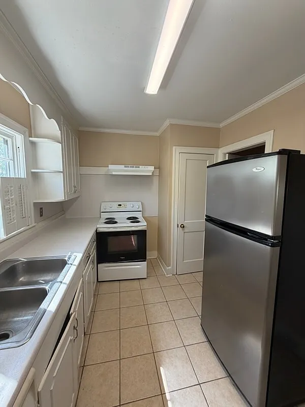 107 Woodland Avenue - 1 — Photo 4