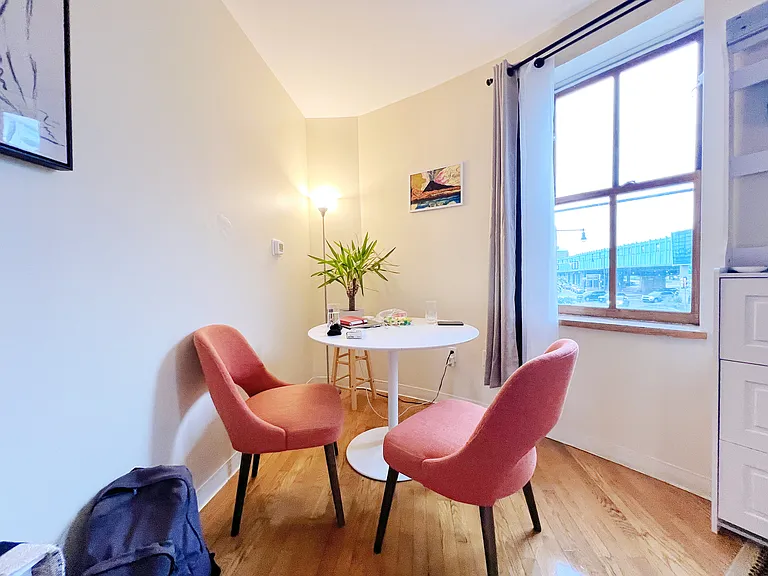 100 W Cedar St #3 — Photo 8