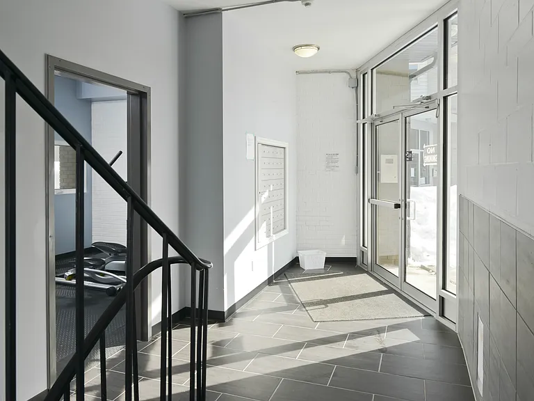 433 Edison Ave #315 — Photo 3
