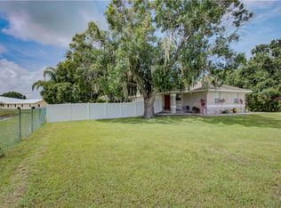 1204 63rd Ave E, Bradenton, FL 34203