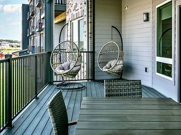 Axis Apartments