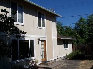 1320 Iowa St, Ashland, OR 97520