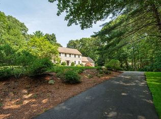 107 Old Forge Rd, Scituate, MA 02066