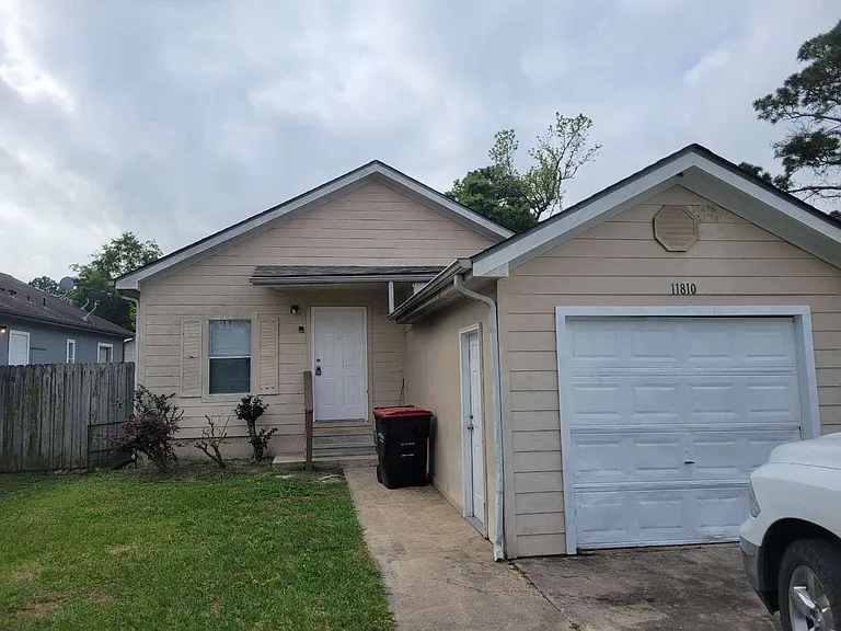 11810 Greenglen Dr — Photo 14