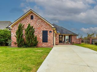 306 Mandalay West Dr, Houma, LA 70360