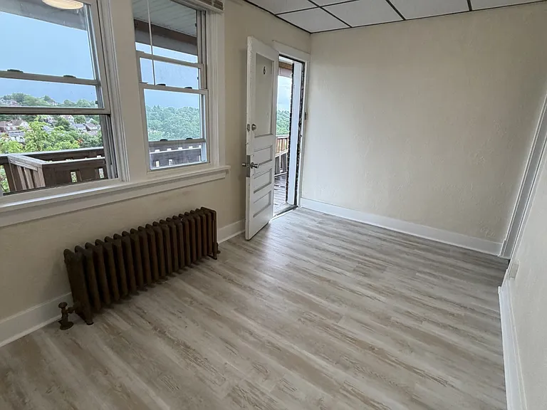 2815 Brownsville Rd #6 — Photo 19