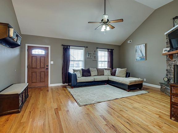 4th image of 148 Verisa Dr