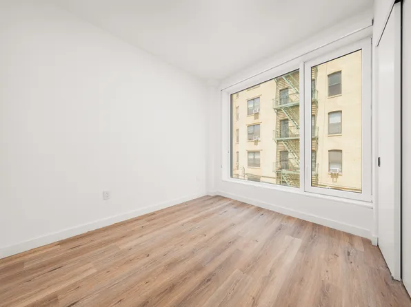 21 Garden Street image 8 of 24