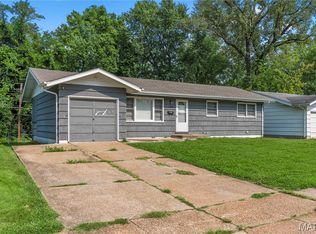 104 Fenwick Dr, Saint Louis, MO 63135