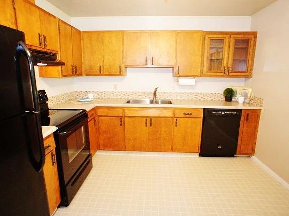 5th image of 1010 Driftwood Dr