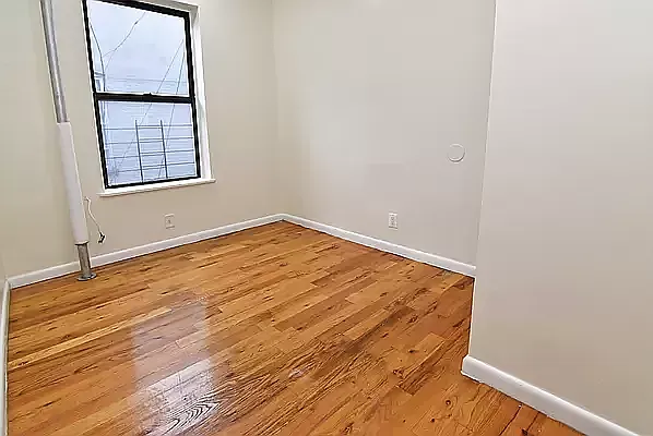 Rented by Brickview NYC Realty NYV LLC | media 3