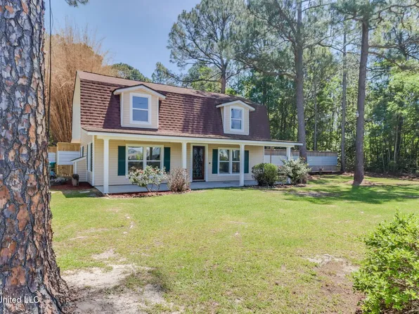 5416 Riley Rd, Ocean Springs, MS 39564