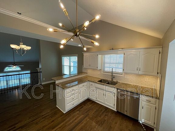 4th image of 7857 W 153rd Ter
