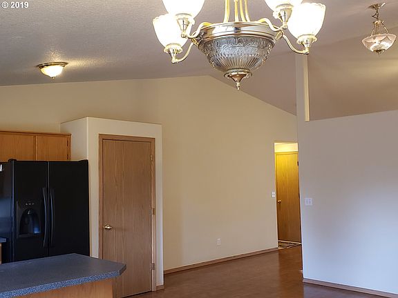 5th image of 305 NW 16th Ave