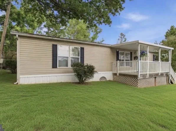 1 Orchard Ln, Spring City, PA 19475