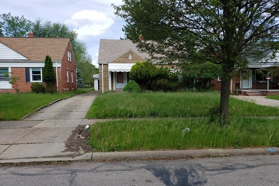 5704 South Blvd photo 1