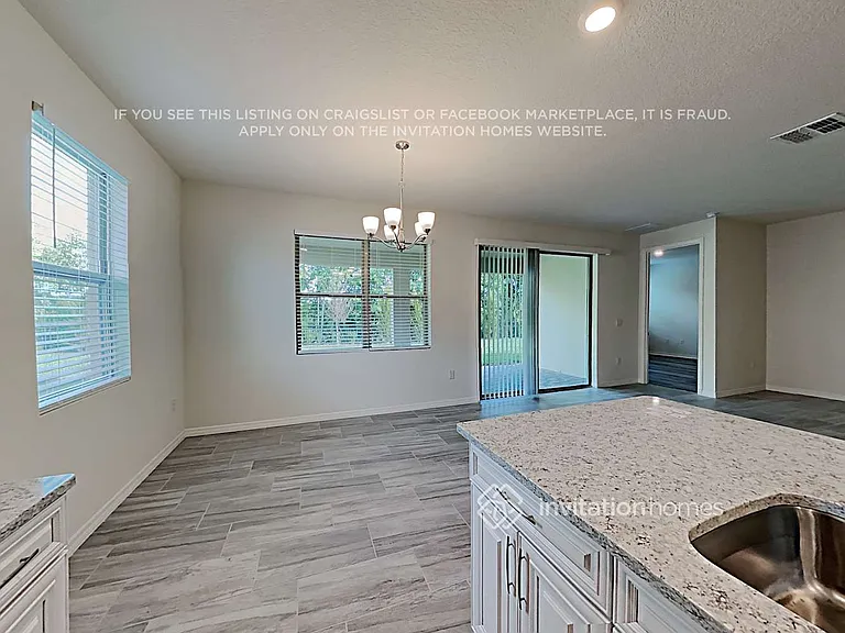 1523 Lyonsdale Ln — Photo 5
