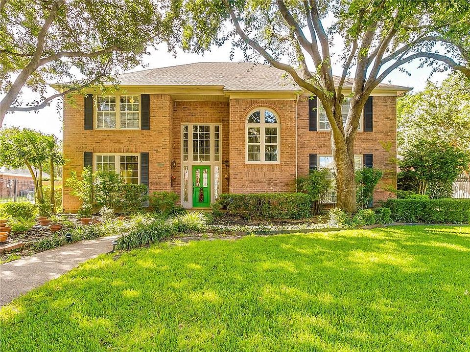 1st image of 6821 Savannah Ln