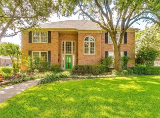 6821 Savannah Ln, Fort Worth, TX 76132