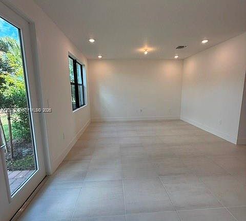 4th image of 7263 SW 46th St #0