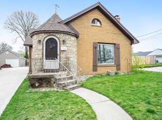 136 Colrain St SW, Wyoming, MI 49548