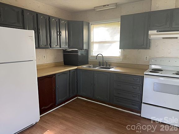 5th image of 104 Whitley Rd