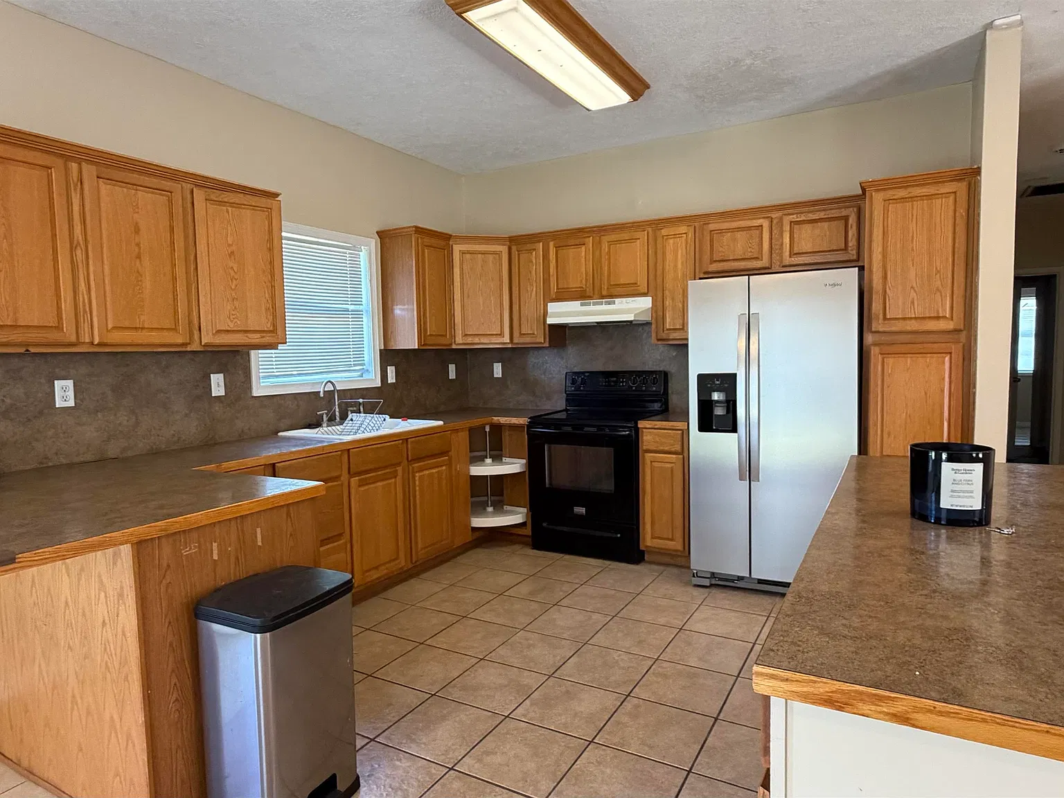 3 bed, 2.0 bath, 1310 sqft, $1,700 — Photo 2
