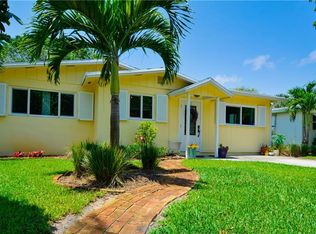 232 SE Monterey Ave, Stuart, FL 34996