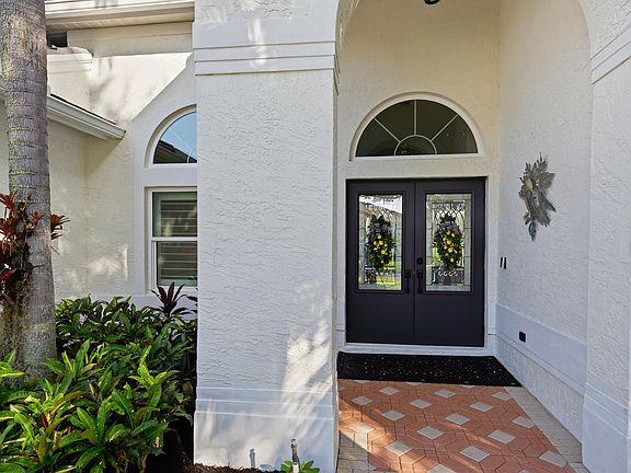 4th image of 2206 SW Whitemarsh Way