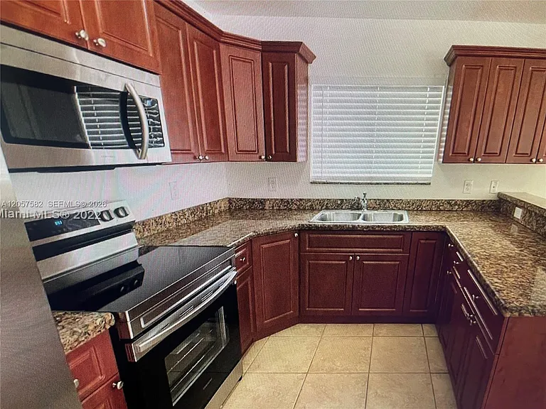 5881 NW 32nd Ave #5881 — Photo 5
