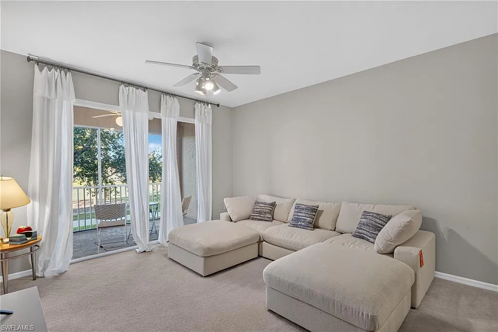 2 bed, 2.0 bath, 1194 sqft, $4,500 — Photo 3