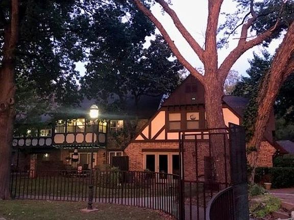 2nd image of 15 Brentwood Dr