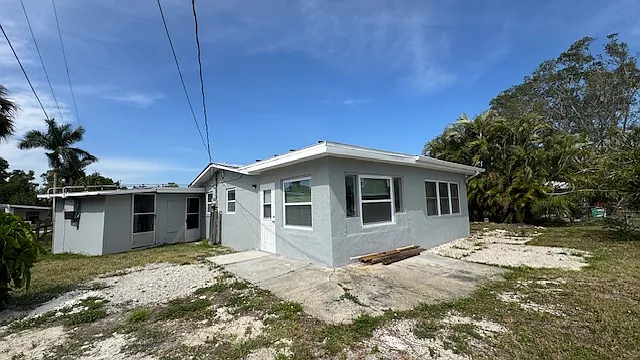 1818 Rhonda St — Photo 21