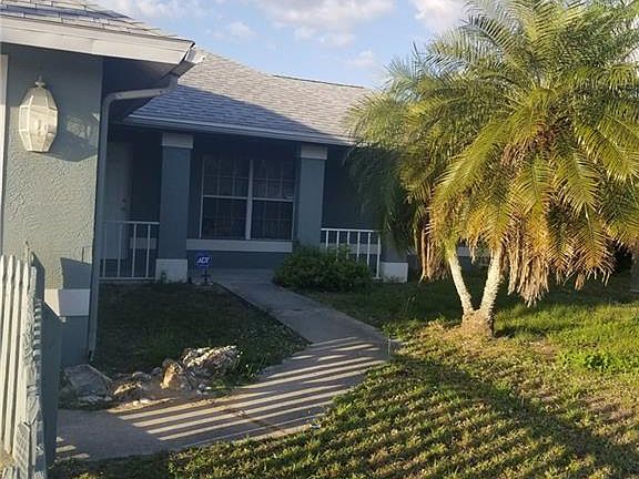 2nd image of 4608 Lee Blvd