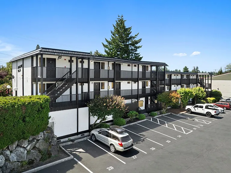 Highline Villas - Renovated 1-Bedroom Apartment | Steps from Downtown Burien — Photo 42