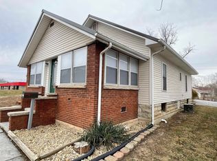 521 16th St, Bedford, IN 47421