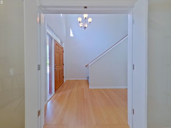 5th image of 5911 NE Oelrich St
