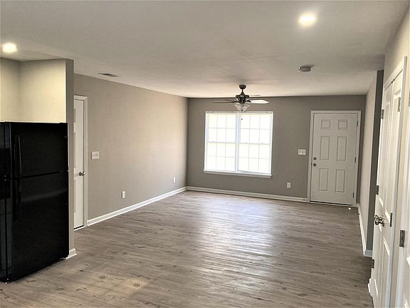 3rd image of 5300 Regent Way