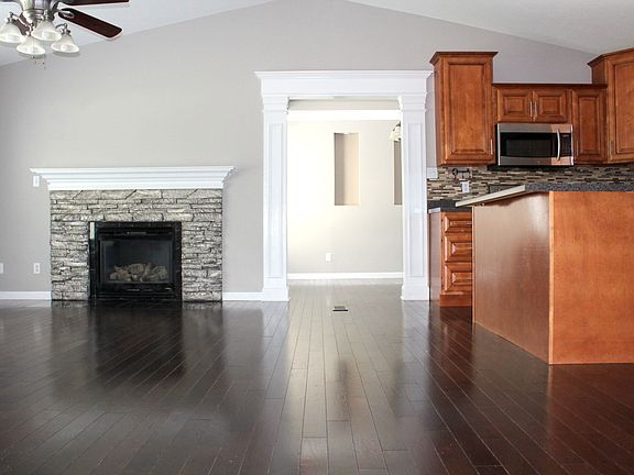 3rd image of 4020 Larigo Dr