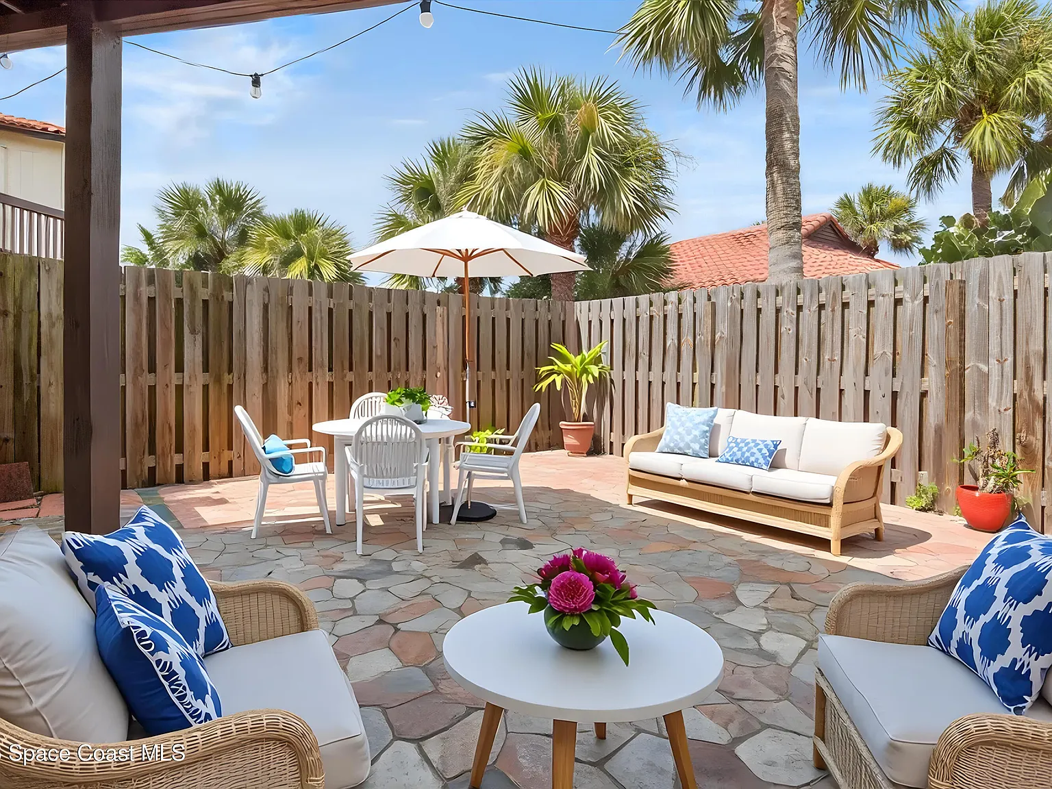 2 bed, 1.5 bath, 1148 sqft, $2,300 — Photo 2
