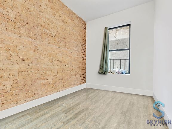 5th image of 723 Knickerbocker Ave #3C