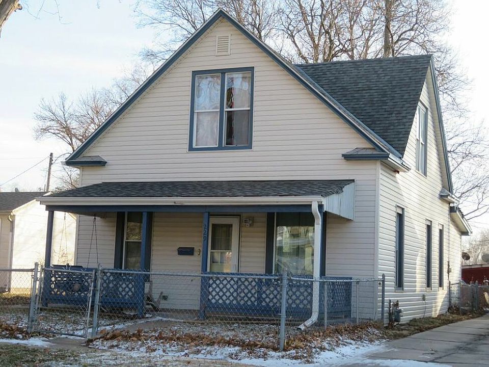 1st image of 229 12th Ave