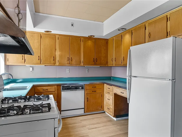 1306 Ridge Ave #1 — Photo 12