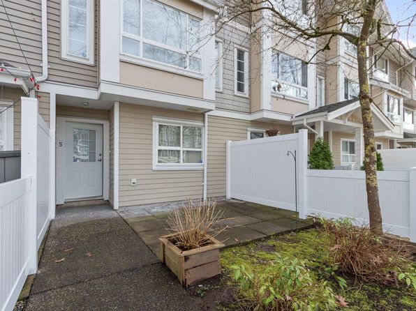 5255 201a St #5, Langley, BC V3A 1S3