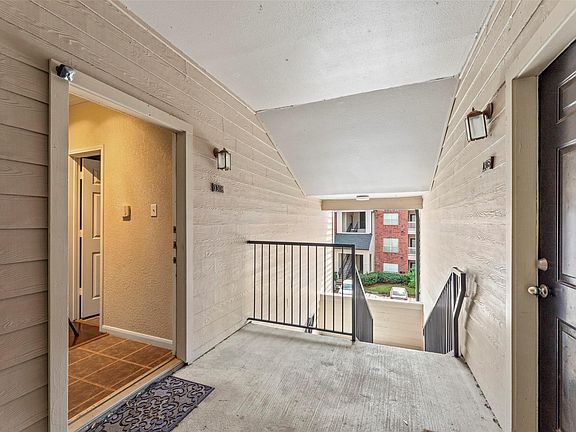 3rd image of 1330 Old Spanish Trl APT 1308