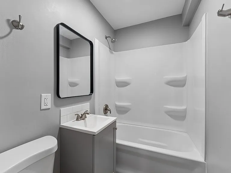4620 Wakeley St #46201 — Photo 12