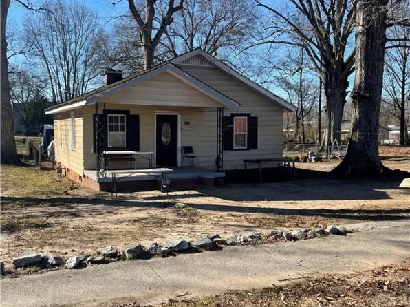 2204 S McDuffie St, Anderson, SC 29624