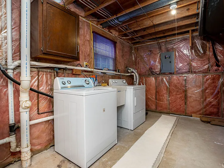 1387 Firethorne Dr — Photo 11