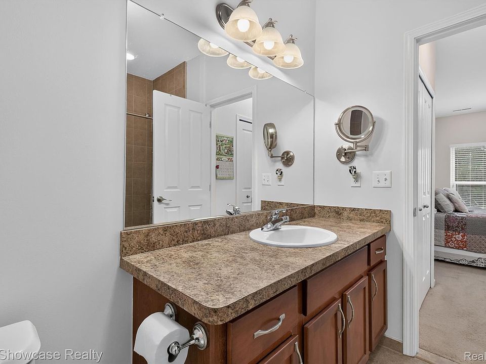 7100 Heron Hills Dr, photo 21