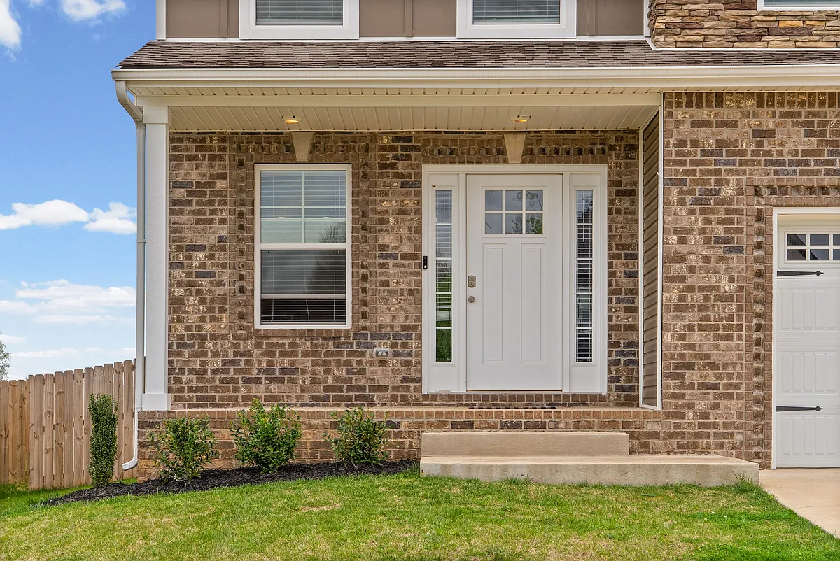 Building Photo - 805 Macon Ln